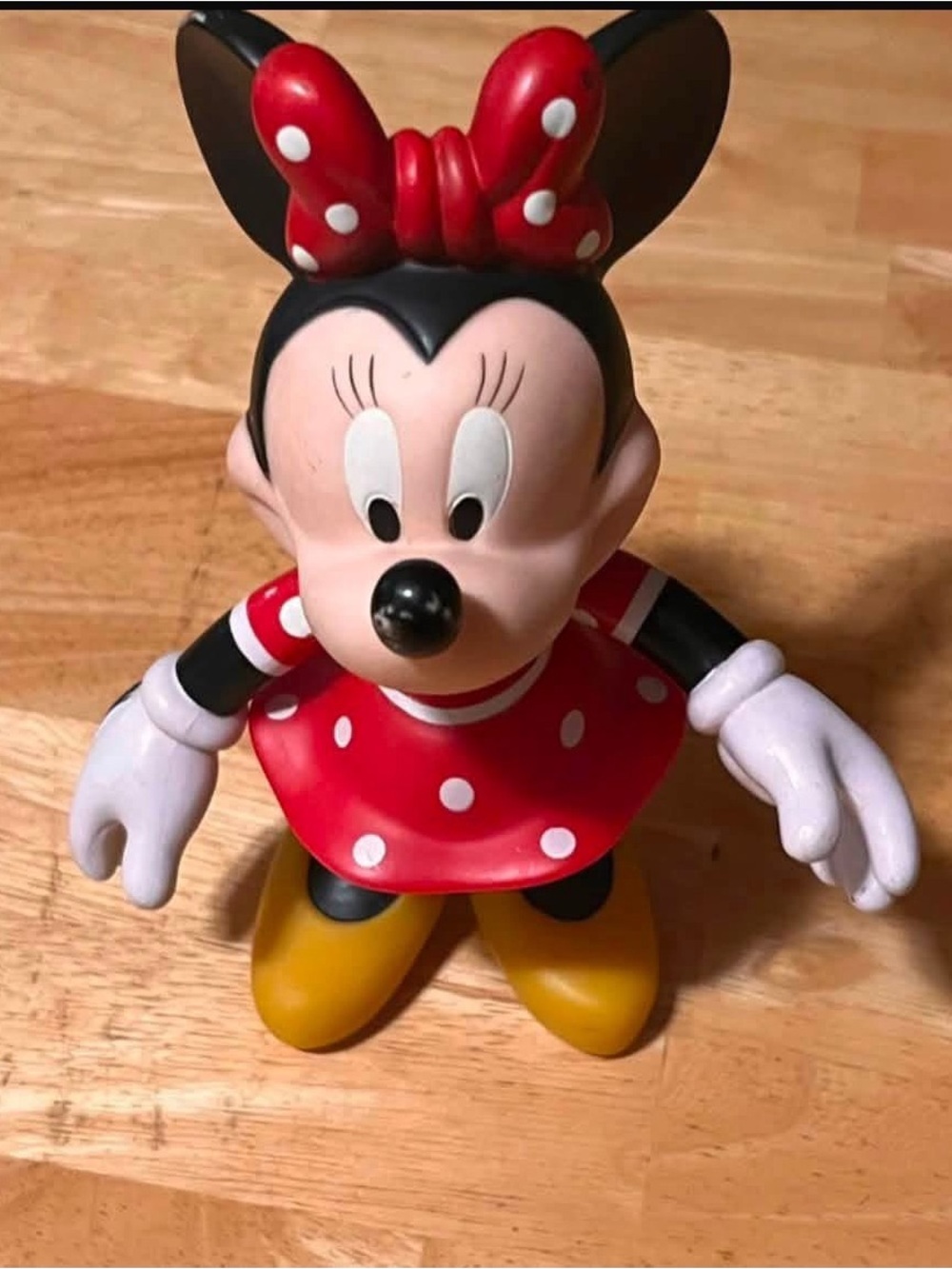 Disney Minnie Mouse Plastic Figure Toy